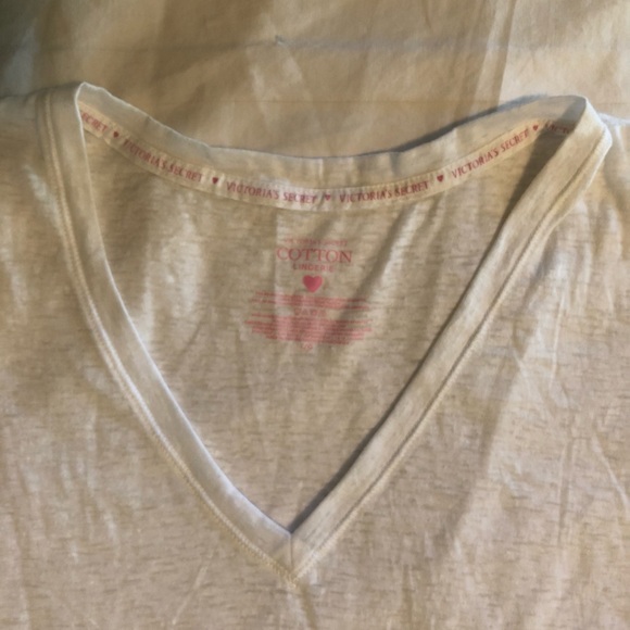 Victoria’s Secret White T-Shirt - Picture 2 of 3